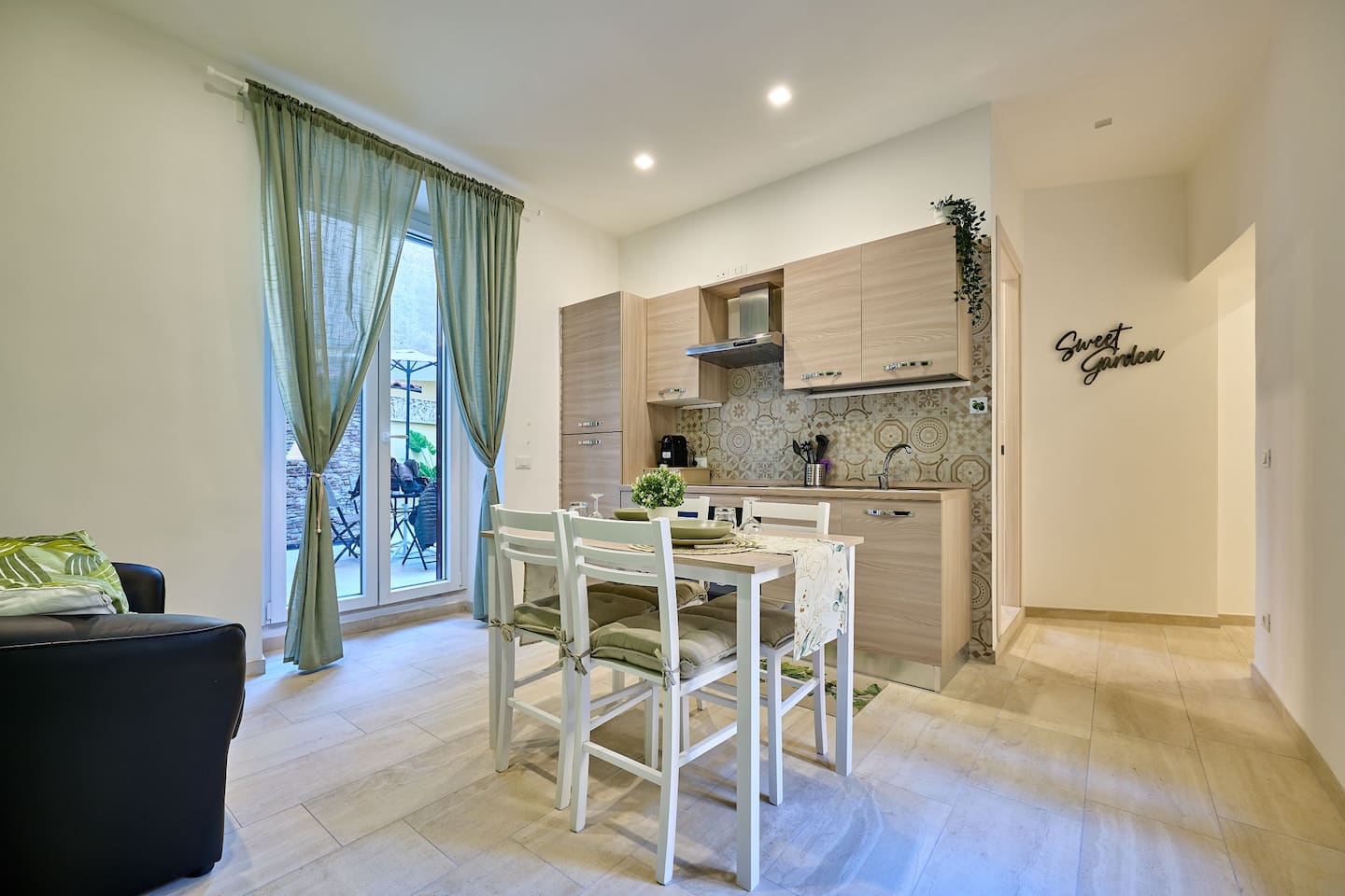 SweetGarden Trastevere: appartamento ristrutturato con terrazza. — Trastevere, Roma